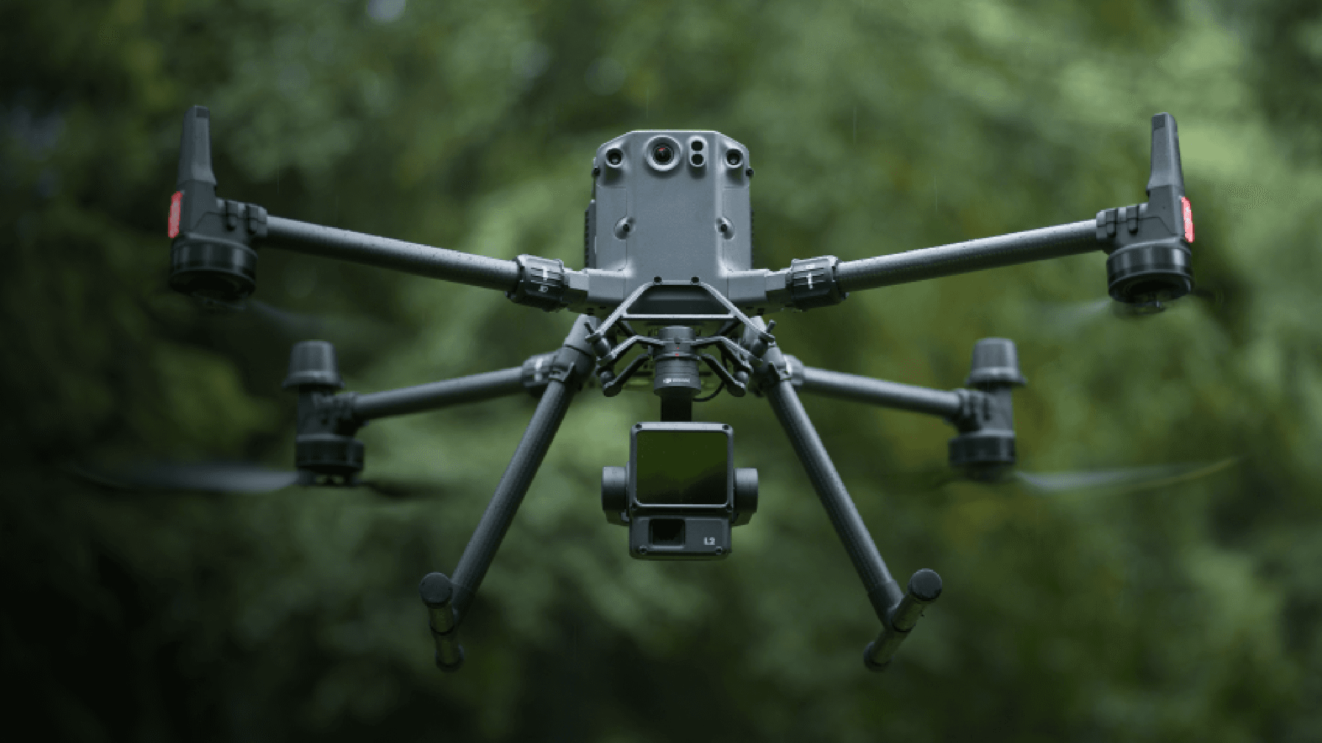Drönaren DJI Matrice 350 utrustad med en DJI Zenmuse L2 LiDAR