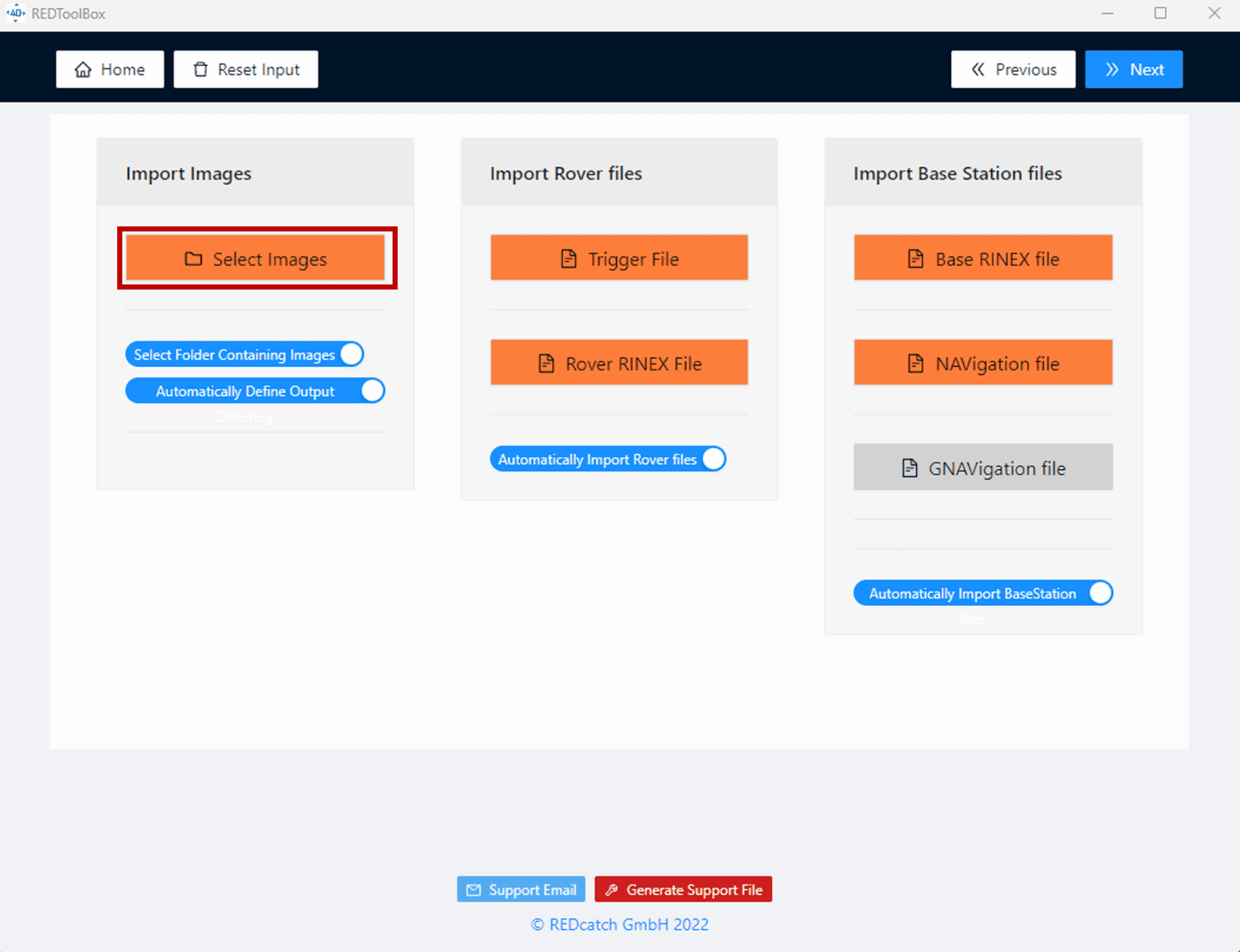 Skärmbild av REDToolBox-programvaran som visar alternativ för att importera bilder, roverfiler och basstationsfiler med olika knappar och inställningar.
