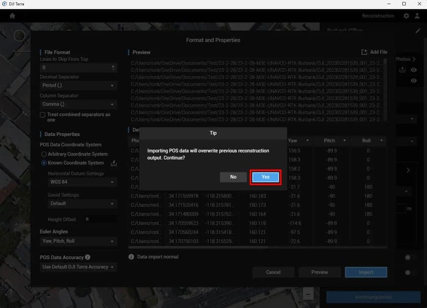 En dialogruta i DJI Terra-programvaran frågar om användaren vill fortsätta med att importera POS-data, vilket kommer att skriva över tidigare rekonstruktionsresultat.