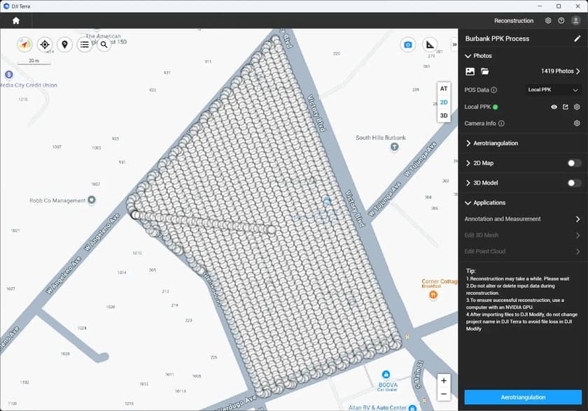 En digital karta visar ett område i Burbank med överlappande fotopunkter för en fotogrammetrisk process, med verktygsalternativ för 2D- och 3D-modellering.