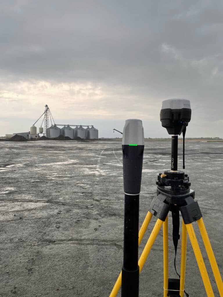 Reach RX and Reach RS2 on a construction site