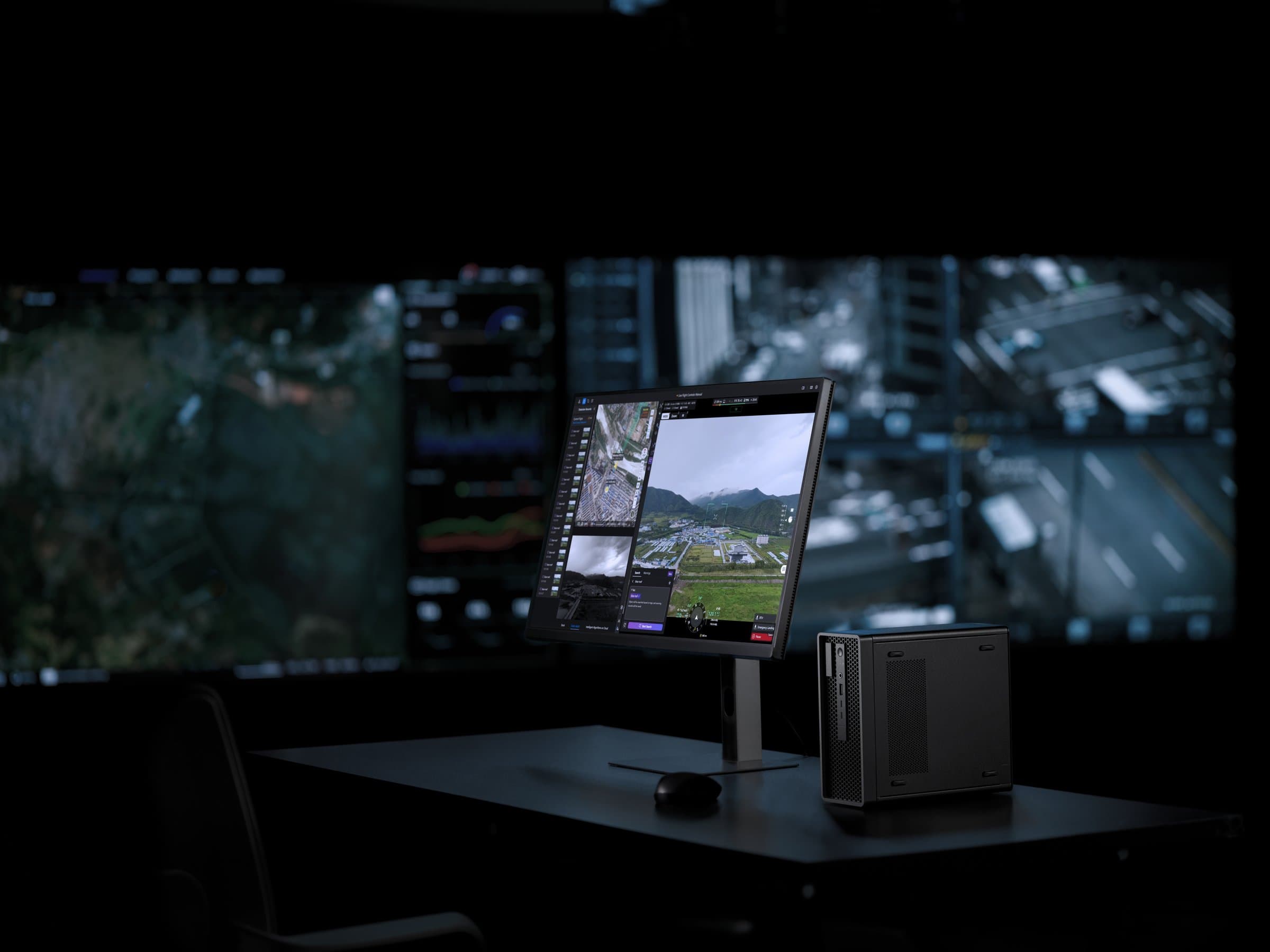 Ledningscentral med DJI FlightHub 2. Bild: DJI.
